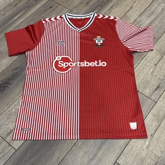 SOUTHAMPTON 23/24 FOOTBALL SHIRT JERSEY Hummel Size XL - Picture 1 of 9